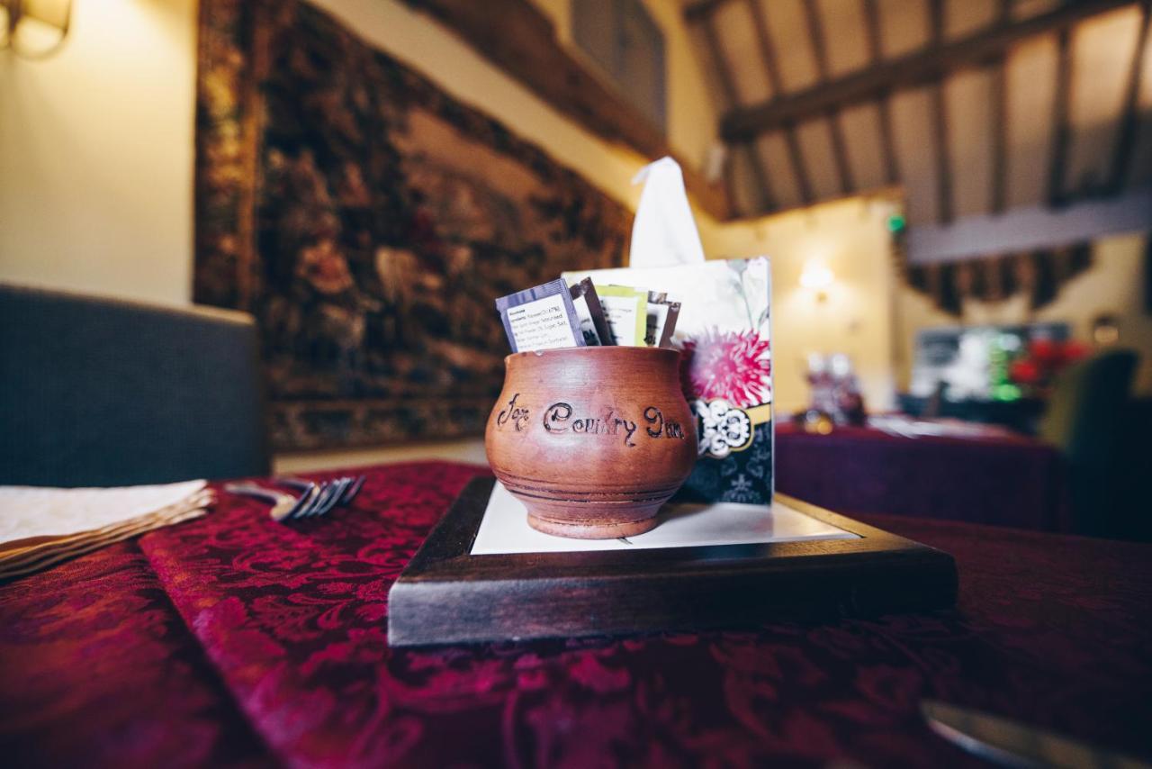 Fox Country Inn Хай Уикъмб Екстериор снимка